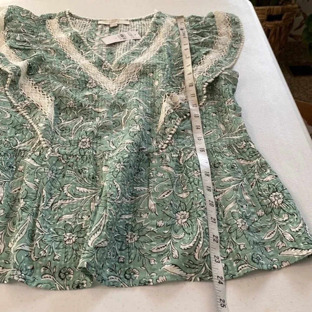 Loft Spring Bloom Lacy Ruffle Peplum Top Floral Flutter Cap Sleeve V-Neck - Picture 13 of 15